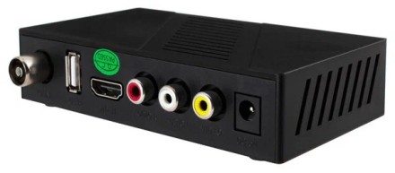  Ресивер цифровой STARWIND CT-140 черный
