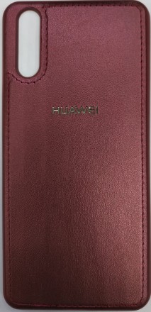  Накладка для Huawei P20 силиконовая кожзам с логотипом бордовый